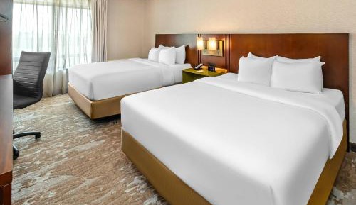 Queen Room with Two Queen Beds - Non-Smoking