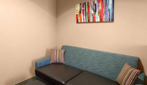 King Suite - Disability Access/Non-Smoking