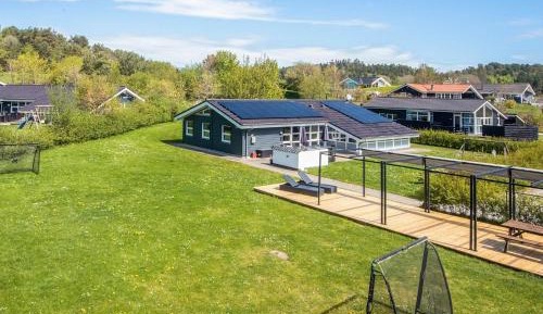 Five-Bedroom Holiday Home