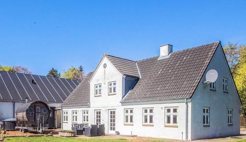 Five-Bedroom Holiday Home