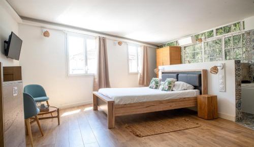 Double Room with Private Bathroom
