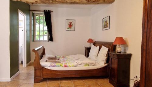 Double Room with Private Bathroom