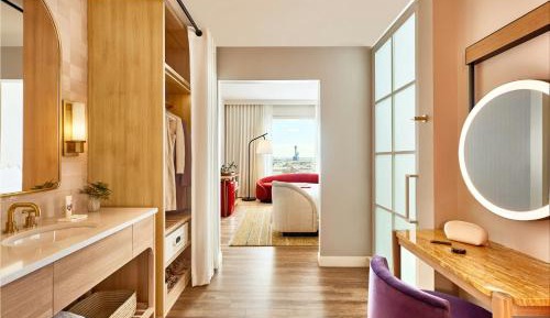 King Room