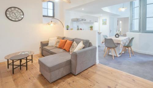 Three-Bedroom Premium Apartment with Balcony