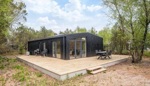 Three-Bedroom Vacation Home 