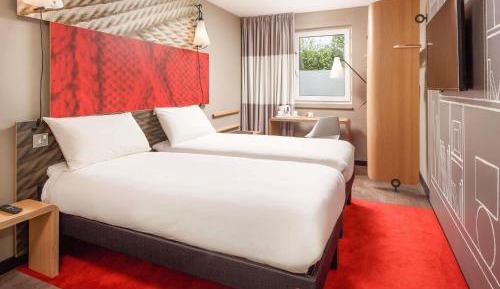 Standard Twin Room
