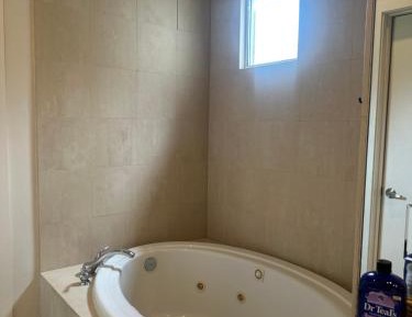 Queen Room with Spa Bath