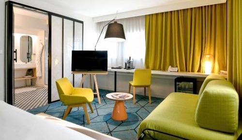 Family Suite with Sofa Bed