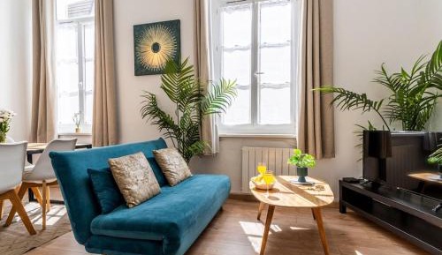 One-Bedroom Apartment