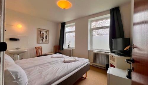 Standard Double Room with Shared Bathroom