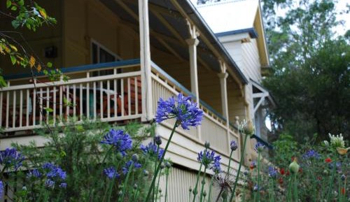 Moringararah Seven-Bedroom Cottage