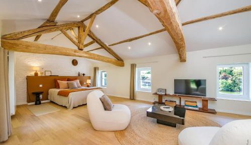 Suite with River View
