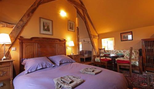 Triple Room with Private Bathroom