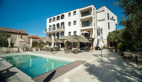Classic Double Room with Balcony