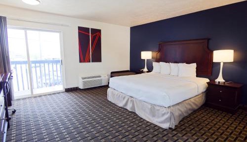 Deluxe King Room - Non-Smoking
