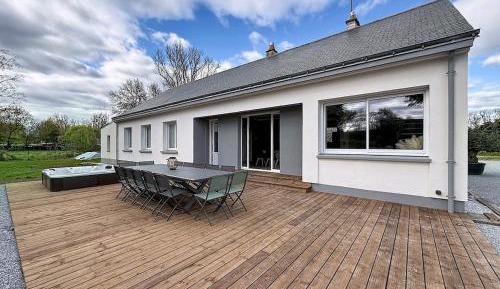 Six-Bedroom House