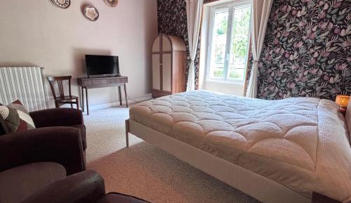 Double Room with Private Bathroom