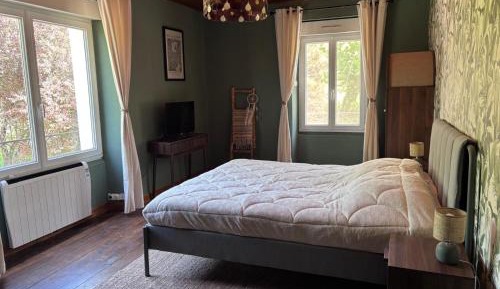 Deluxe Double Room with Castle View