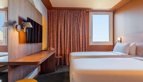 Family Twin Room