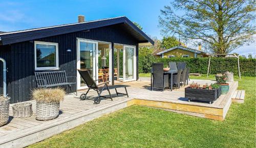 Three-Bedroom Vacation Home 
