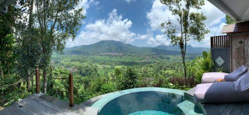 Deluxe Double or Twin Room with Mountain View