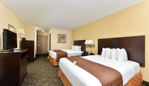 Queen Room with Two Queen Beds - Hearing Accessible/Non-Smoking