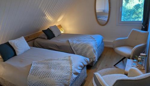 Double Room with Private Bathroom