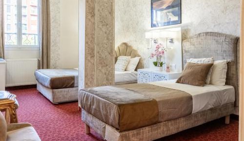 Deluxe Triple Room