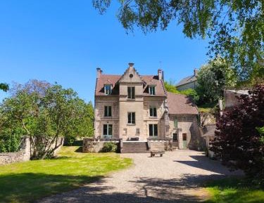 Six-Bedroom House