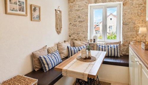 One-Bedroom Apartment with Sea View