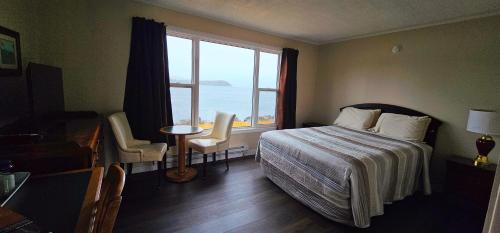 Queen Suite with Sea View
