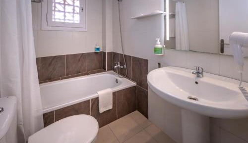Basic Triple Room
