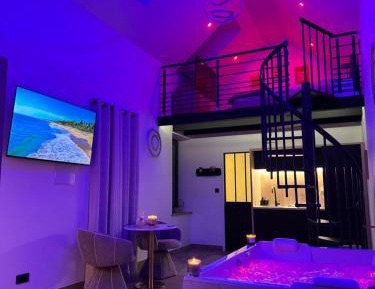 Suite Apartment