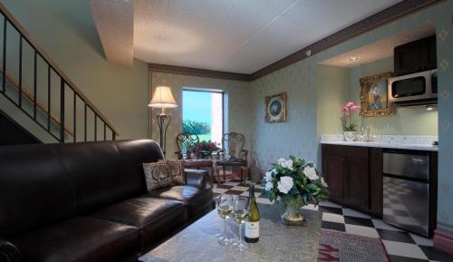 Suite with City View