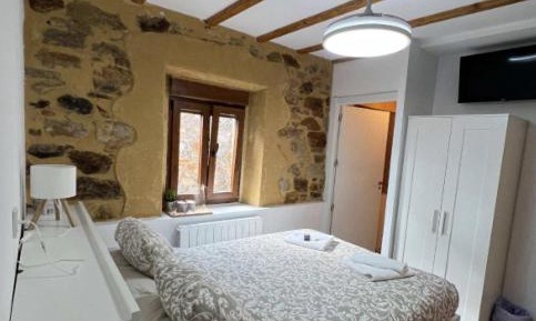 Standard Double Room with Shared Bathroom