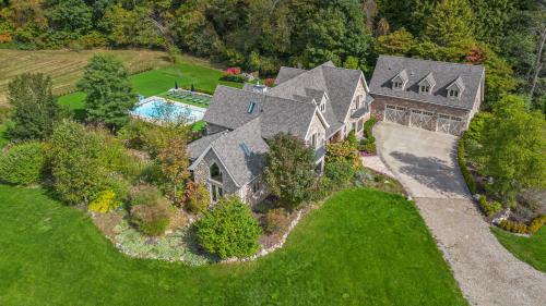Eight-Bedroom House