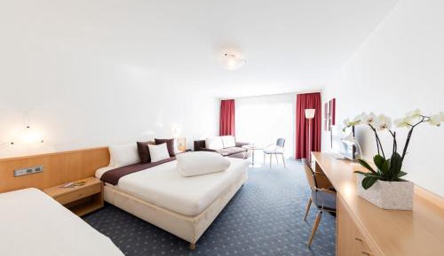 Large Double Room