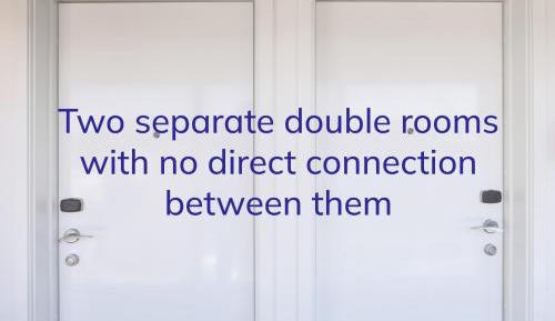 Side-by-side – 2 rooms next to each other