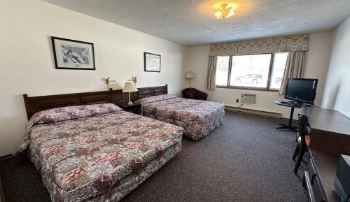 Standard Queen Room