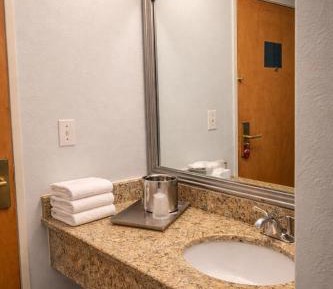 King Room - Non-Smoking