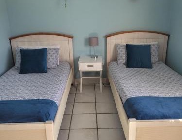 Standard Twin Room with Garden View