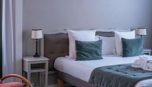 Suite with One Double Bed and One Sofa Bed