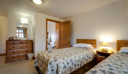 Large Twin Room with breakfast to go