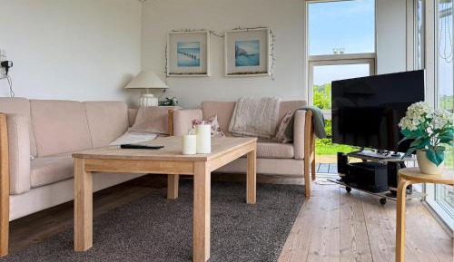 Three-Bedroom Townhouse