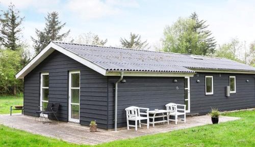 Three-Bedroom Vacation Home 