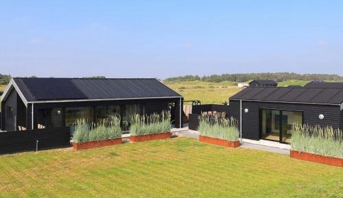 Three-Bedroom Vacation Home 