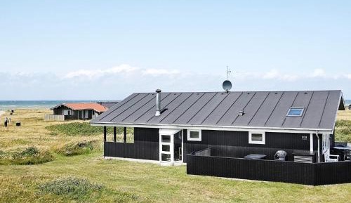 Three-Bedroom Vacation Home 