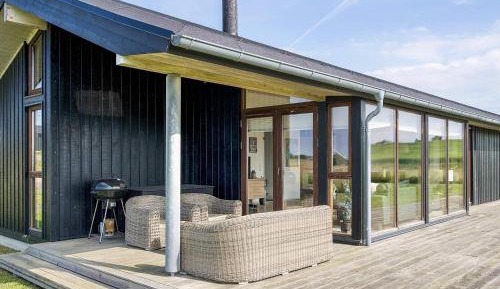 Three-Bedroom Vacation Home 