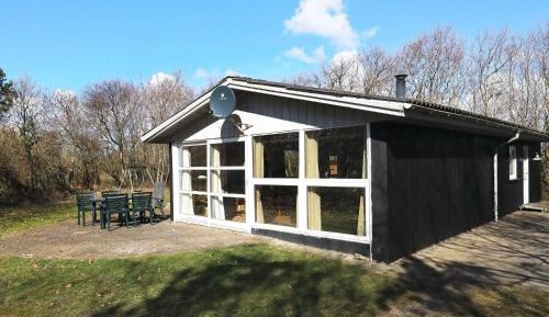 Three-Bedroom Vacation Home 