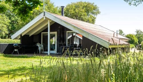 Three-Bedroom Vacation Home 